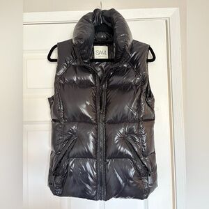 SAM shiny black puffer vest